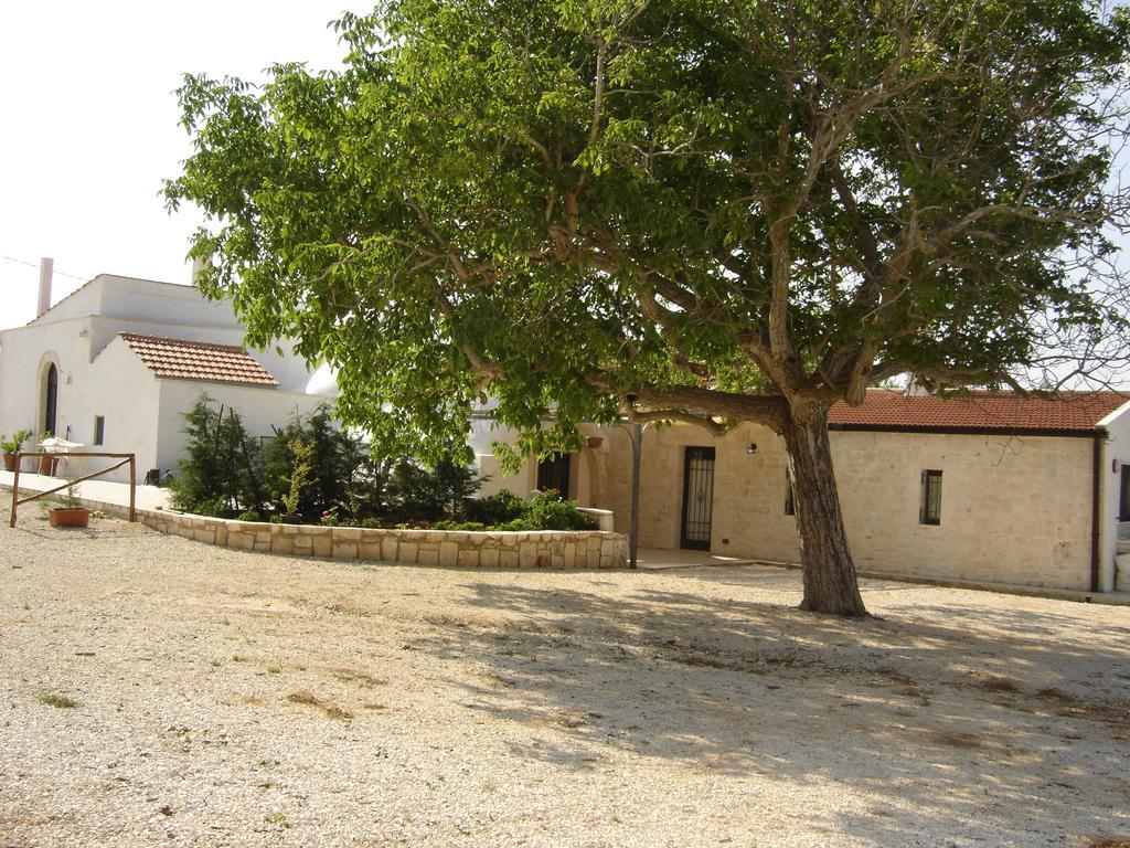 Trulli Sarmenzanello Apartman Noci Szoba fotó