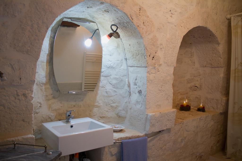 Trulli Sarmenzanello Apartman Noci Szoba fotó